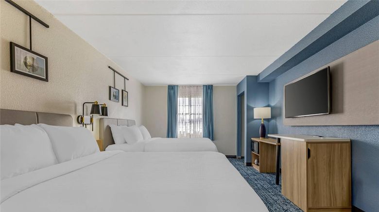 <b>Sleep Inn & Suites Merrillville Suite</b>. Images powered by <a href="https://iceportal.shijigroup.com/" title="IcePortal" target="_blank">IcePortal</a>.