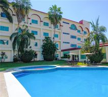 Days Inn by Wyndham Tuxtepec Exterior