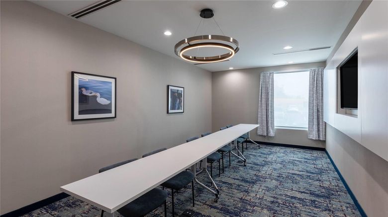 <b>La Quinta Inn & Suites Athens I-65 Meeting</b>. Images powered by <a href="https://iceportal.shijigroup.com/" title="IcePortal" target="_blank">IcePortal</a>.
