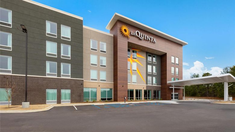 La Quinta Inn  and  Suites Athens I-65 Exterior. Images powered by <a href="https://iceportal.shijigroup.com" target="_blank" rel="noopener">Ice Portal</a>.