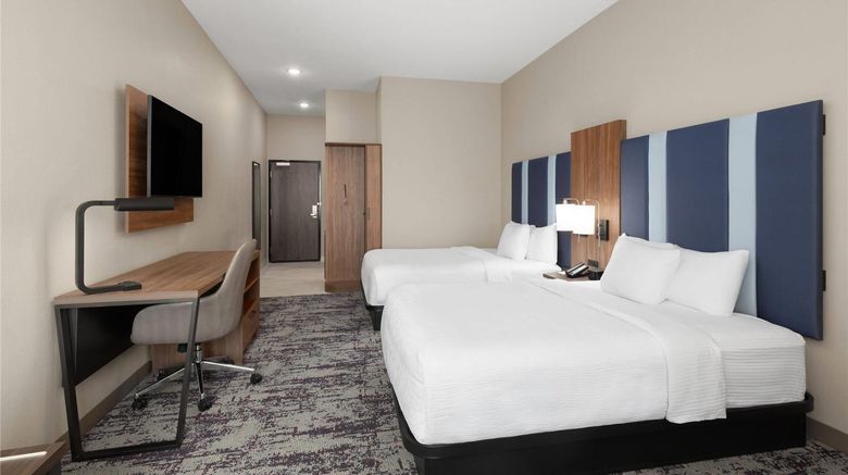 <b>La Quinta Inn & Suites Athens I-65 Room</b>. Images powered by <a href="https://iceportal.shijigroup.com/" title="IcePortal" target="_blank">IcePortal</a>.