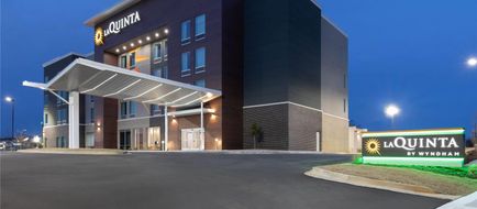 La Quinta Inn & Suites Athens I-65 Exterior
