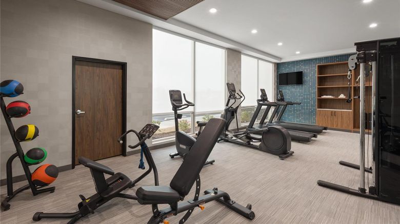 <b>La Quinta Inn & Suites Athens I-65 Health</b>. Images powered by <a href="https://iceportal.shijigroup.com/" title="IcePortal" target="_blank">IcePortal</a>.