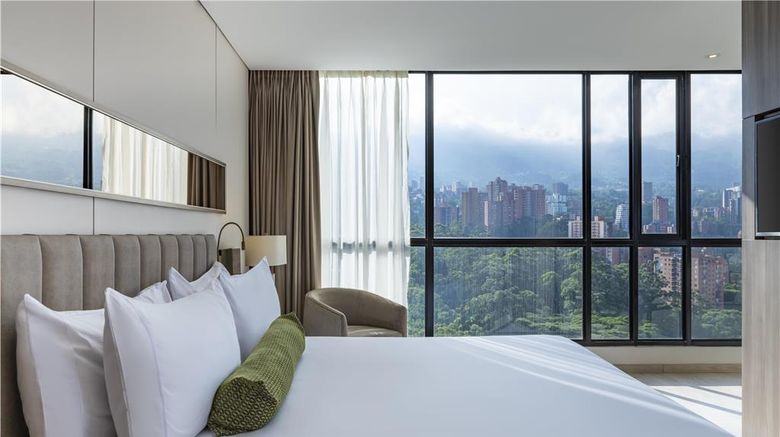 <b>York Medellin,Curio Collection by Hilton Room</b>. Images powered by <a href="https://iceportal.shijigroup.com/" title="IcePortal" target="_blank">IcePortal</a>.