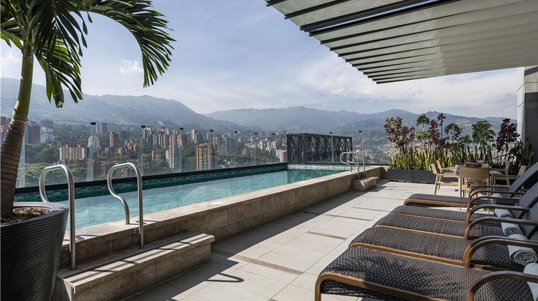 <b>York Medellin,Curio Collection by Hilton Pool</b>. Images powered by <a href="https://iceportal.shijigroup.com/" title="IcePortal" target="_blank">IcePortal</a>.