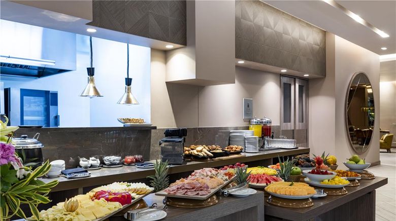<b>York Medellin,Curio Collection by Hilton Restaurant</b>. Images powered by <a href="https://iceportal.shijigroup.com/" title="IcePortal" target="_blank">IcePortal</a>.