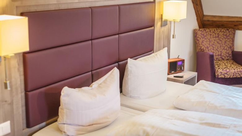<b>Sternen Hotel & Restaurant Room</b>. Images powered by <a href="https://iceportal.shijigroup.com/" title="IcePortal" target="_blank">IcePortal</a>.