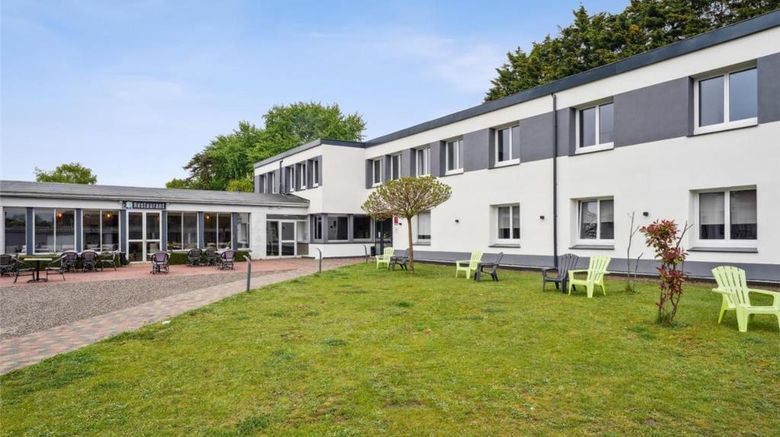 <b>Hotel Restaurant Les Cedres Exterior</b>. Images powered by <a href="https://iceportal.shijigroup.com/" title="IcePortal" target="_blank">IcePortal</a>.