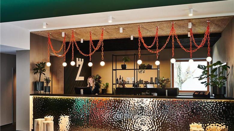 <b>Hotel Zugbruecke Grenzau Lobby</b>. Images powered by <a href="https://iceportal.shijigroup.com/" title="IcePortal" target="_blank">IcePortal</a>.