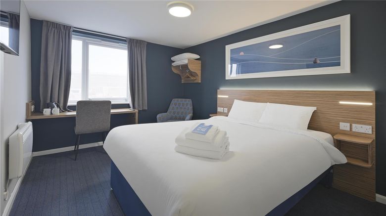 <b>Travelodge Liverpool Central Queens Dock Room</b>. Images powered by <a href="https://iceportal.shijigroup.com/" title="IcePortal" target="_blank">IcePortal</a>.