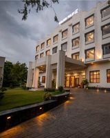 Golden Tulip Udaipur