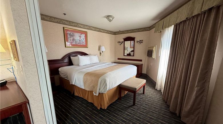 <b>SureStay Sunnyvale Silicon Valley Suite</b>. Images powered by <a href="https://iceportal.shijigroup.com/" title="IcePortal" target="_blank">IcePortal</a>.