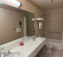 SureStay Sunnyvale Silicon Valley Room