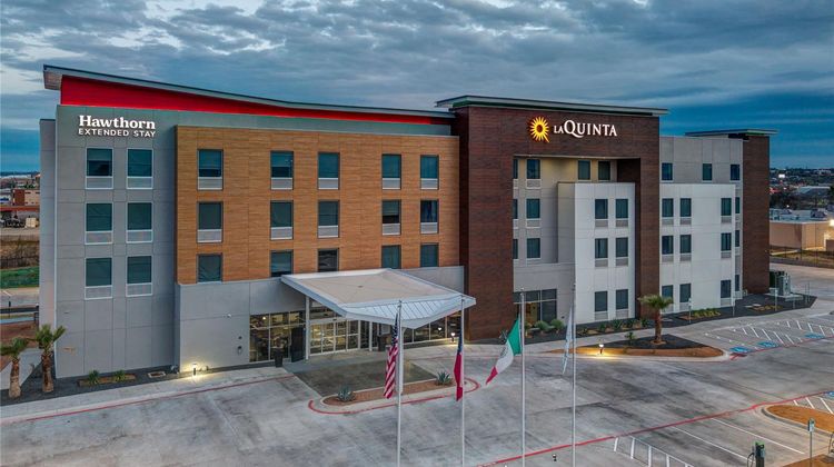 Hawthorn Extended Stay Eagle Pass Exterior
