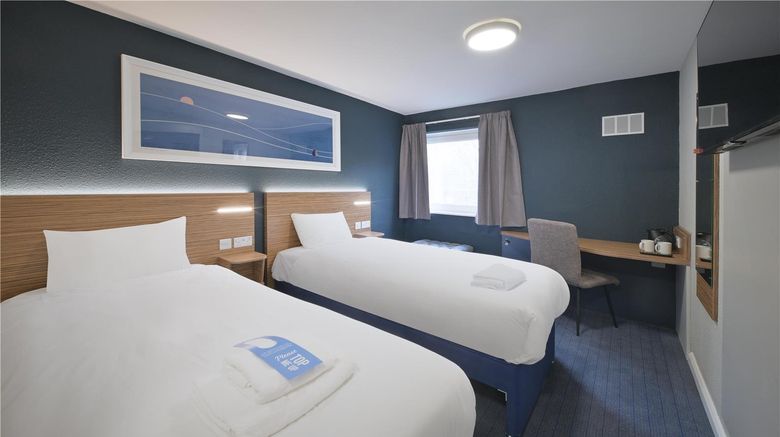 <b>Travelodge Swindon Room</b>. Images powered by <a href="https://iceportal.shijigroup.com/" title="IcePortal" target="_blank">IcePortal</a>.