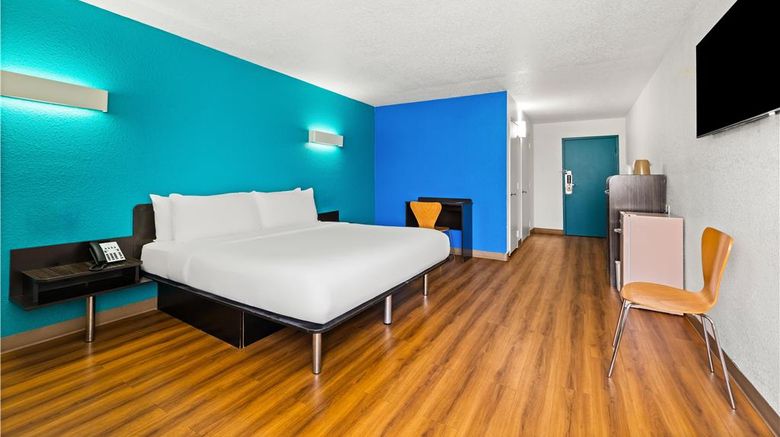 <b>Signature Inn Miami Room</b>. Images powered by <a href="https://iceportal.shijigroup.com/" title="IcePortal" target="_blank">IcePortal</a>.
