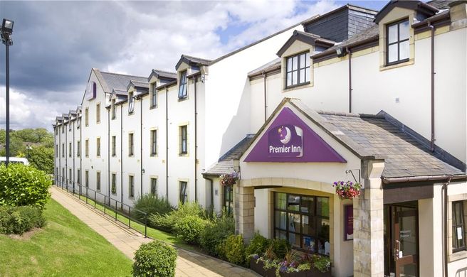 Premier Inn Glasgow Milngavie Exterior
