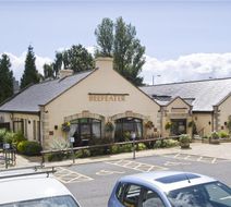 Premier Inn Glasgow Milngavie Exterior