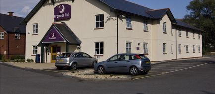 Premier Inn Aberdare Exterior