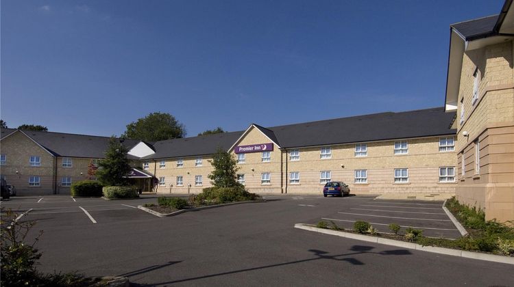 Premier Inn Chippenham Exterior