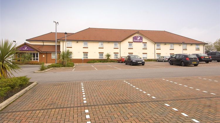 Premier Inn Oldham Central Exterior