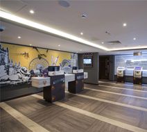 Premier Inn Bristol City Ctr Finzel Lobby
