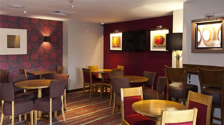 Premier Inn London Hanger Lane Restaurant