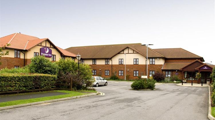 Premier Inn Newcastle Gosforth Exterior