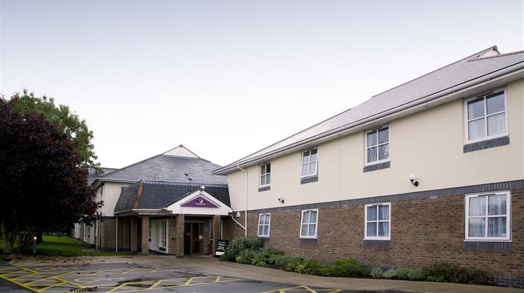 Premier Inn Lincoln (Canwick) Exterior