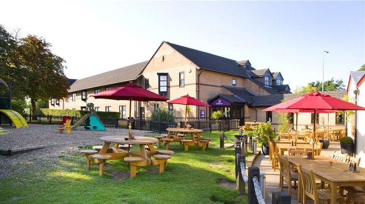 Premier Inn Northampton South (Wootton) Exterior