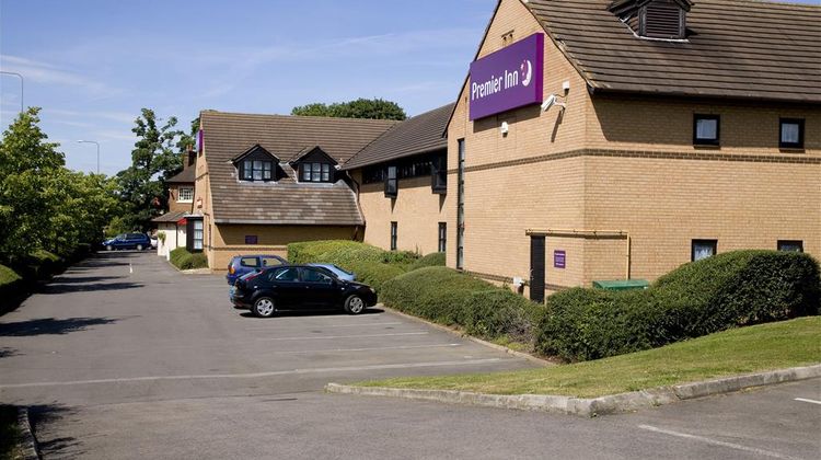Premier Inn Northampton South (Wootton) Exterior