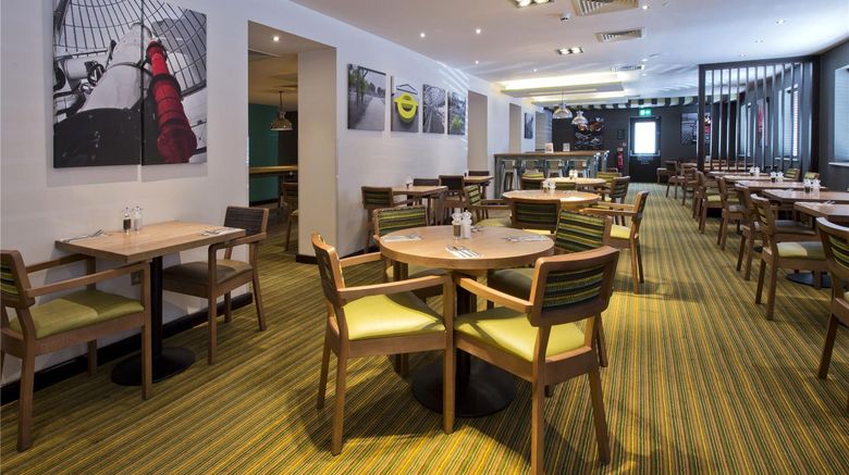 <b>Premier Inn London Edgware Restaurant</b>. Images powered by <a href="https://iceportal.shijigroup.com/" title="IcePortal" target="_blank">IcePortal</a>.