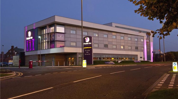 Premier Inn Liverpool JohnLennon Airport Exterior