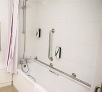Premier Inn Hatfield Room