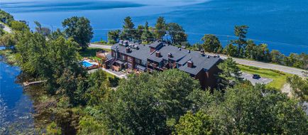 Hotel Lac-Brome Exterior