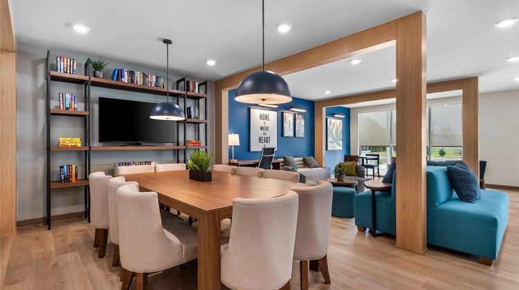 Everhome Suites Stockbridge Atlanta Lobby