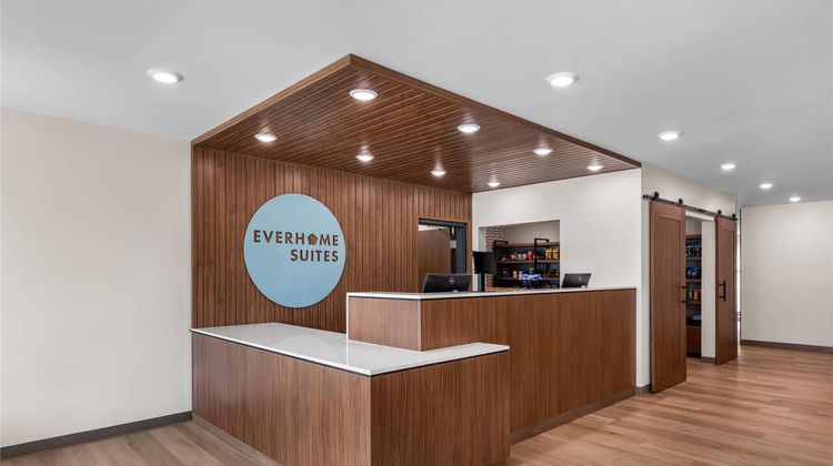 Everhome Suites Stockbridge Atlanta Lobby