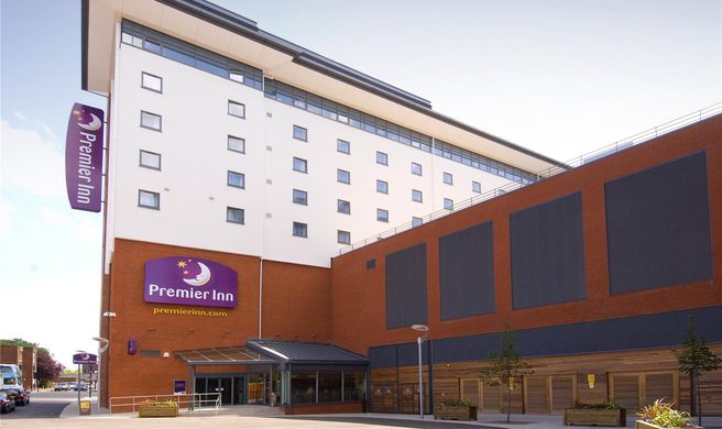 Premier Inn Coventry CC (Belgrade Plaza) Exterior