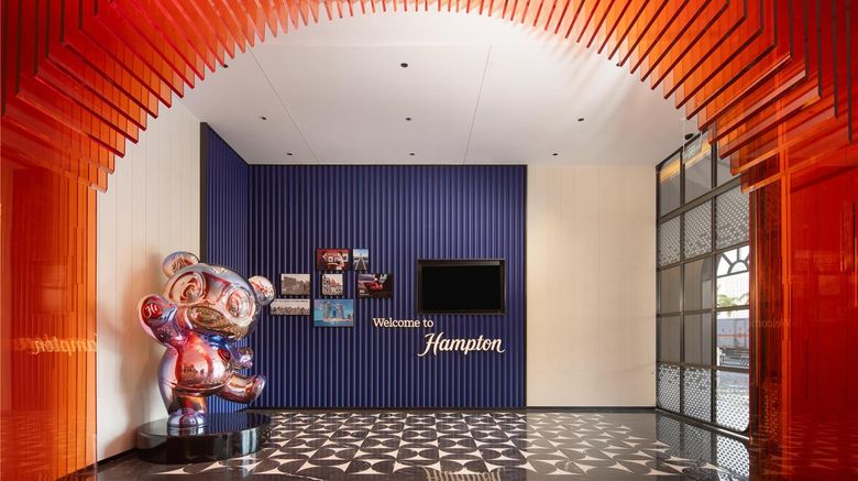 <b>Hampton by Hilton Chengdu Chunxi Road Lobby</b>. Images powered by <a href="https://iceportal.shijigroup.com/" title="IcePortal" target="_blank">IcePortal</a>.