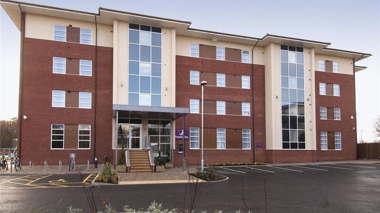 Premier Inn Burton On Trent Central Exterior
