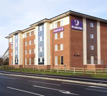 Premier Inn Burton On Trent Central Exterior