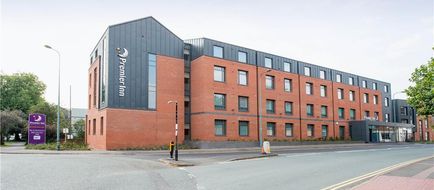 Premier Inn Lichfield City Centre Exterior