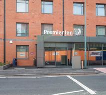 Premier Inn Lichfield City Centre Exterior
