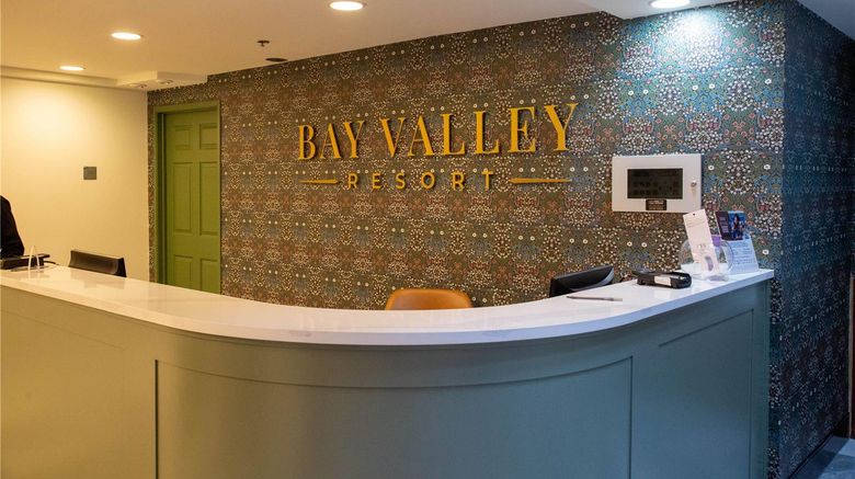 <b>Bay Valley Resort Lobby</b>. Images powered by <a href="https://iceportal.shijigroup.com/" title="IcePortal" target="_blank">IcePortal</a>.