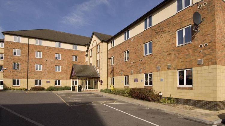 Premier Inn Slough Exterior