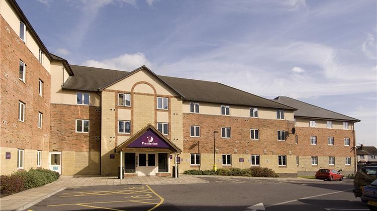 Premier Inn Slough Exterior