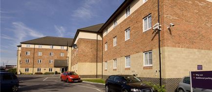 Premier Inn Slough Exterior