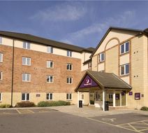 Premier Inn Slough Exterior