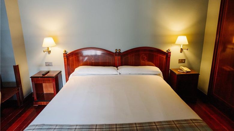 <b>Hotel Rice Reyes Catolicos Room</b>. Images powered by <a href="https://iceportal.shijigroup.com/" title="IcePortal" target="_blank">IcePortal</a>.