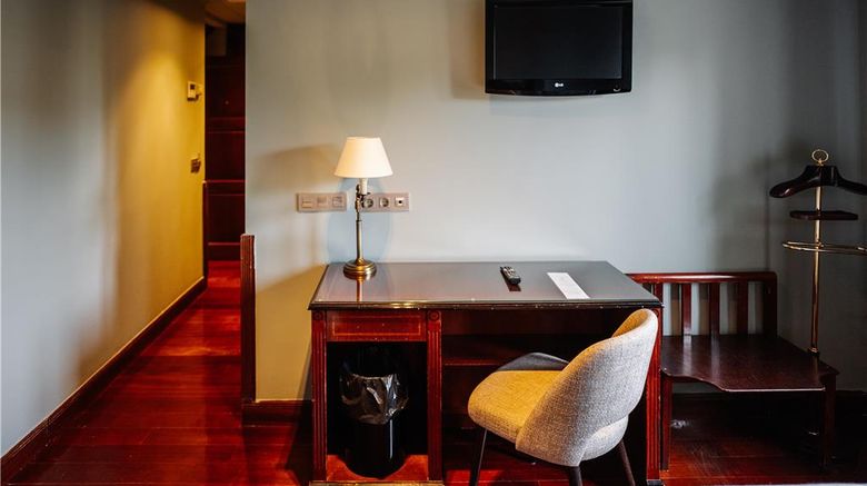 <b>Hotel Rice Reyes Catolicos Room</b>. Images powered by <a href="https://iceportal.shijigroup.com/" title="IcePortal" target="_blank">IcePortal</a>.